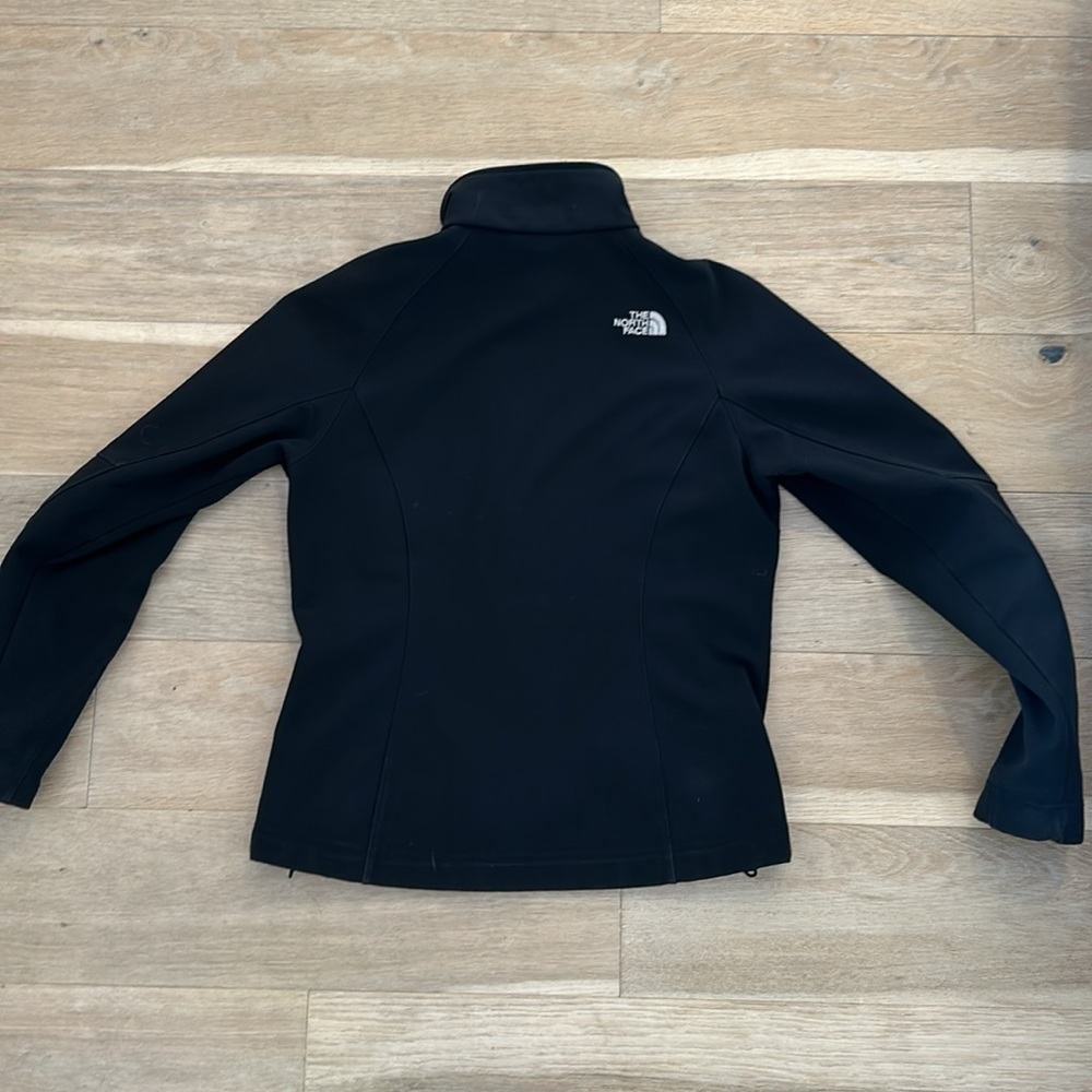 North Face Softshell Jacket - image 4